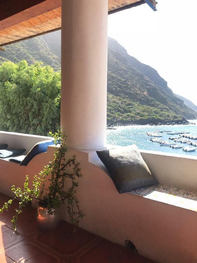 Albergo Seaside Leni Exterior photo